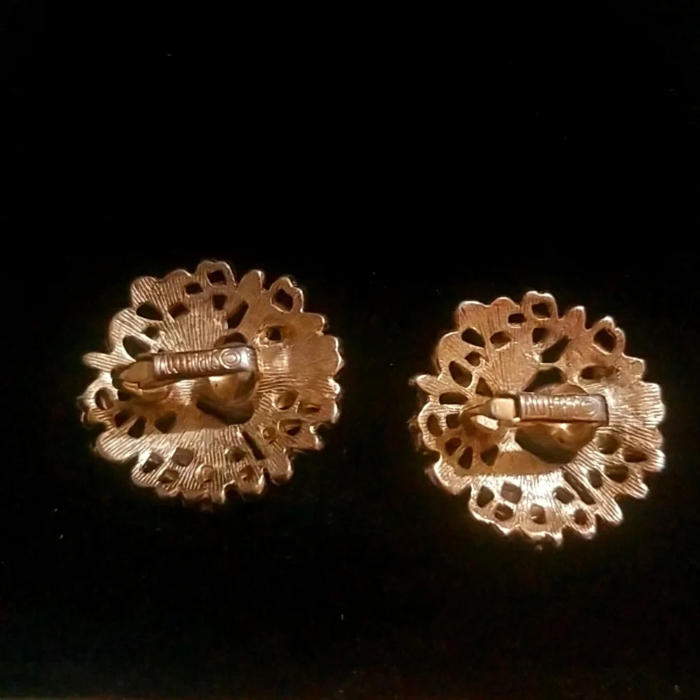 Vintage Sarah Coventry "Fashion Splendor" Clip-On Earrings - Picture 5 of 5
